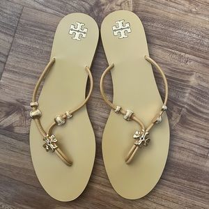 Brand new Tory Burch Leather T Strap